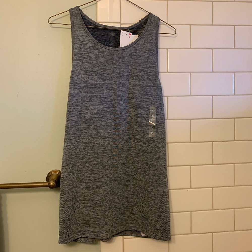 Uniqlo workout shirt